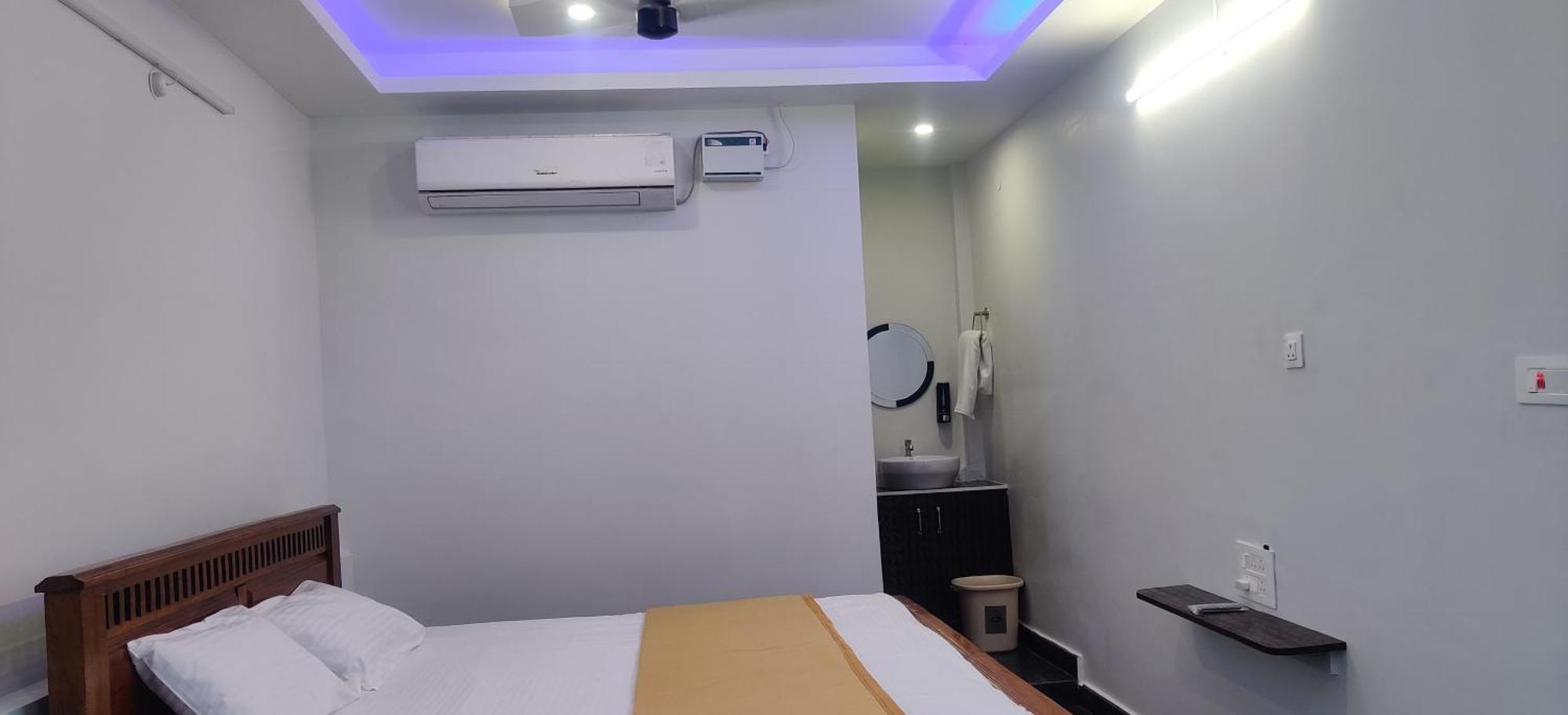 Aadhi Esha Residency Hotel Tiruvannāmalai Exterior foto